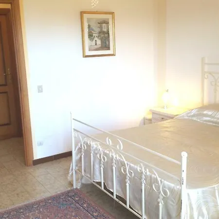 Altura לינה וארוחת בוקר